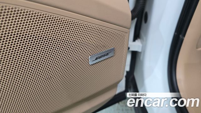 Porsche Cayenne 2020 — photo 36