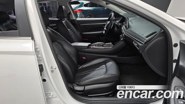 Hyundai Sonata 2020 — photo 16