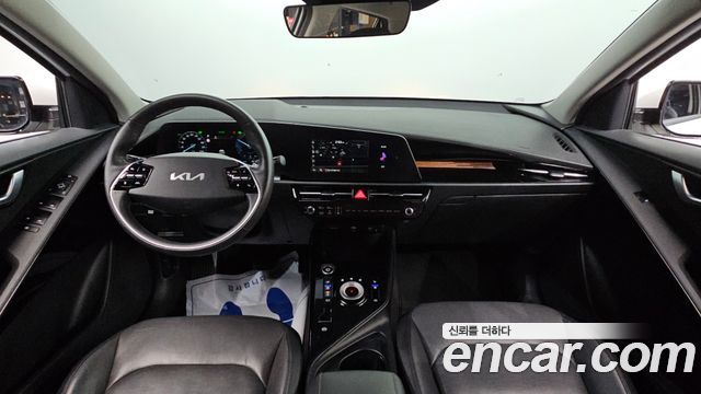 Kia Niro 2023 — photo 10