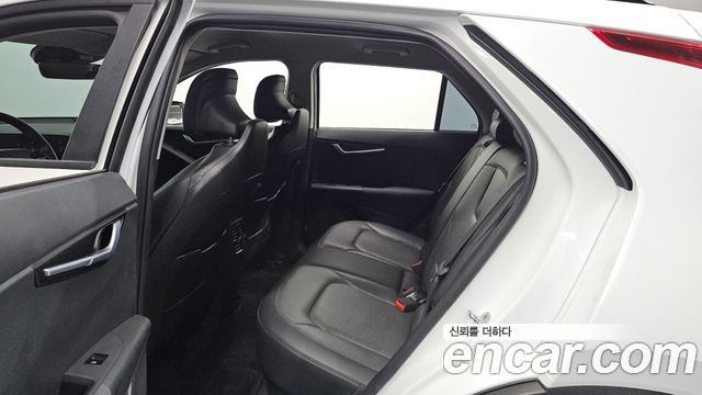 Kia Niro 2023 — photo 18