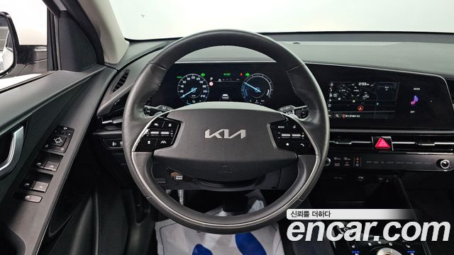 Kia Niro 2023 — photo 19