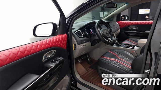 Kia Canival 2017 — photo 10