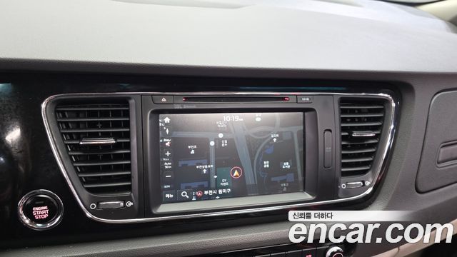 Kia Canival 2017 — photo 14