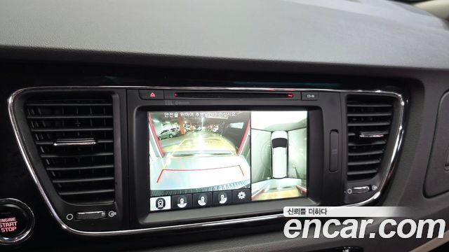 Kia Canival 2017 — photo 15