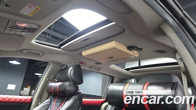 Kia Canival 2017 — photo 17
