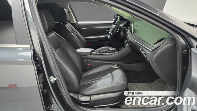 Hyundai Sonata 2020 — photo 17