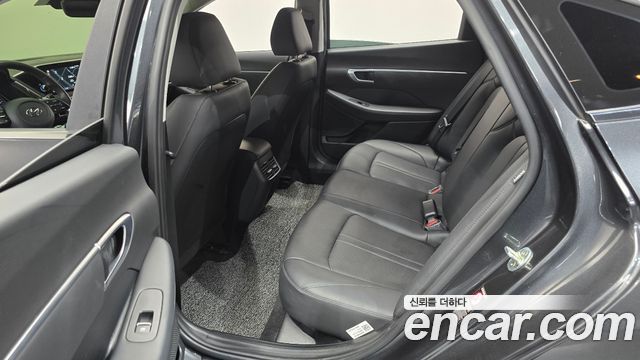 Hyundai Sonata 2020 — photo 16