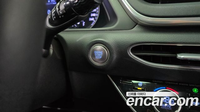 Hyundai Sonata 2020 — photo 28
