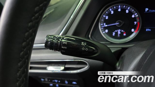Hyundai Sonata 2020 — photo 32