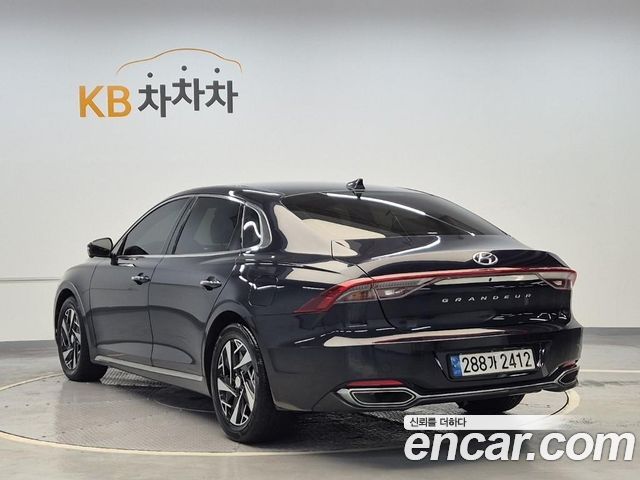 Hyundai Grandeur 2022 — photo 2