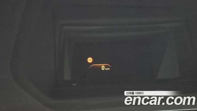 BMW 5-Series 2018 — photo 24