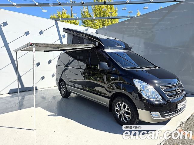 Hyundai Starex 2018 — photo 1