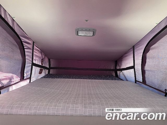 Hyundai Starex 2018 — photo 11