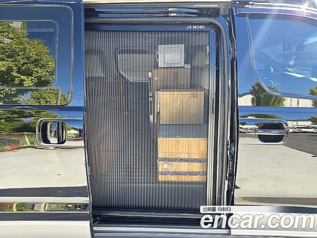 Hyundai Starex 2018 — photo 13