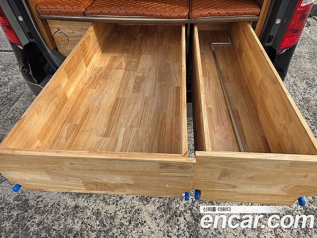 Hyundai Starex 2018 — photo 15