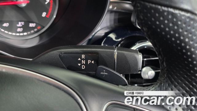 Mercedes-Benz C-Class 2018 — photo 12