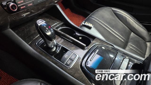 Kia K9 2015 — photo 12