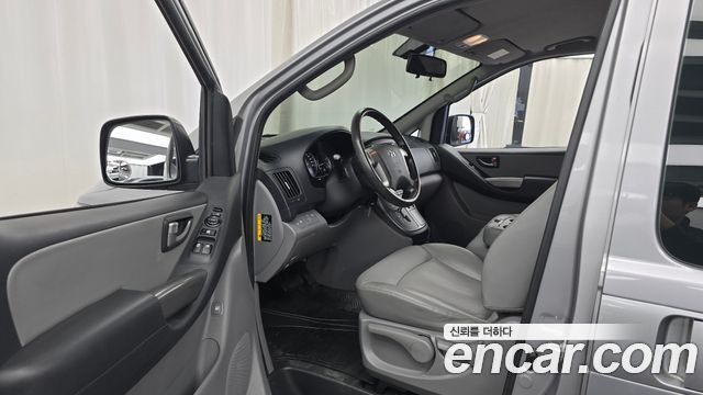 Hyundai Starex 2021 — photo 10