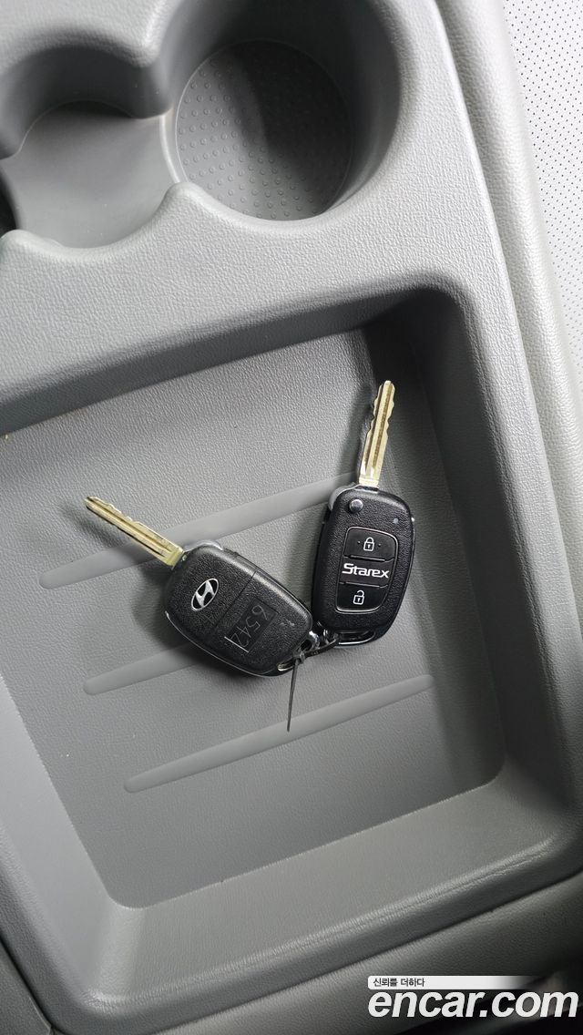 Hyundai Starex 2021 — photo 14