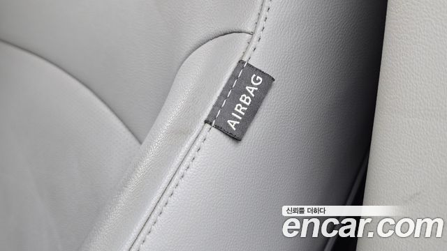 Hyundai Starex 2021 — photo 18