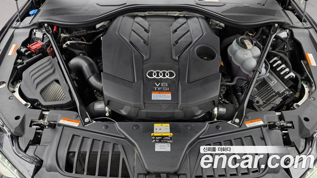 Audi A8 2023 — photo 6