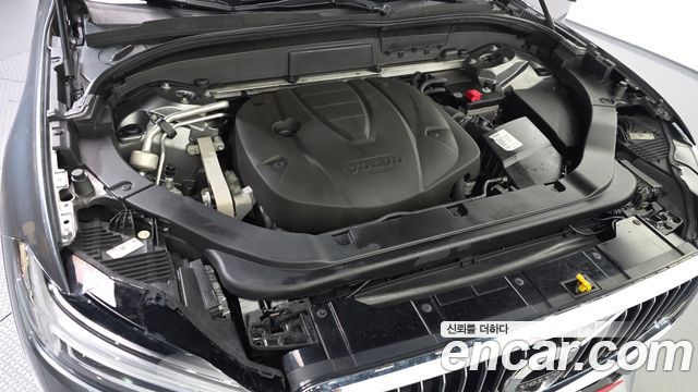 Volvo XC60 2018 — photo 6