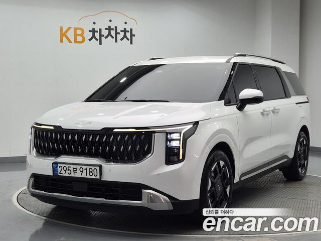 Kia Canival 2025 — photo 1