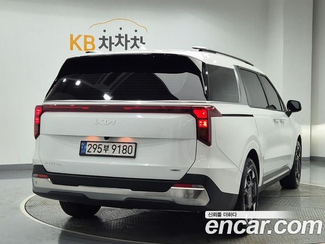 Kia Canival 2025 — photo 3