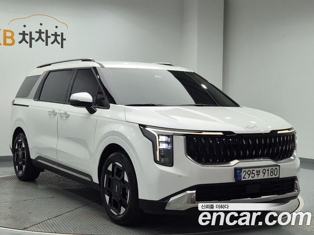 Kia Canival 2025 — photo 4