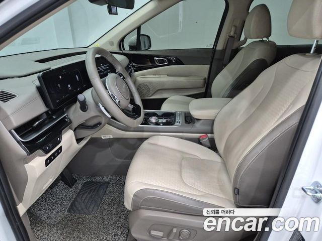 Kia Canival 2025 — photo 11