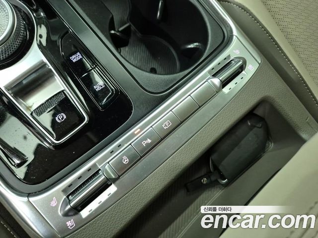 Kia Canival 2025 — photo 16