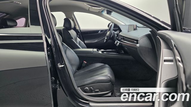 Genesis G80 2022 — photo 16