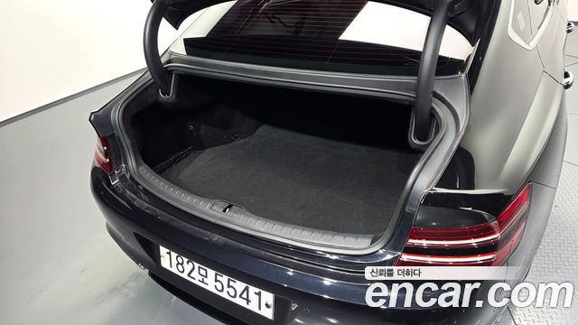Genesis G80 2022 — photo 35