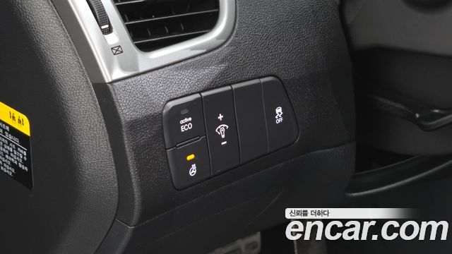 Hyundai AVANTE 2014 — photo 15