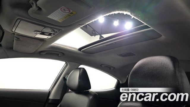 Hyundai AVANTE 2014 — photo 19