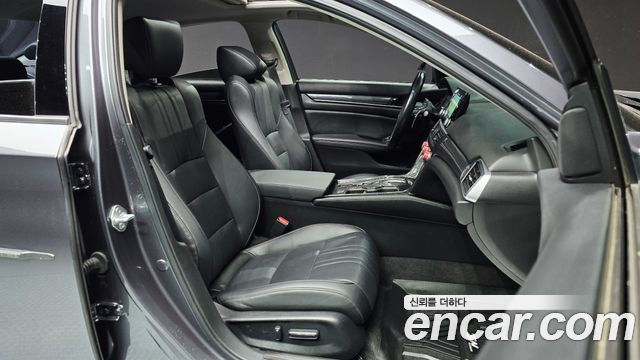 Honda Accord 2021 — photo 16