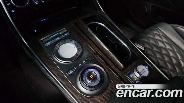 Genesis GV80 2021 — photo 12