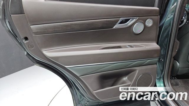 Genesis GV80 2021 — photo 15