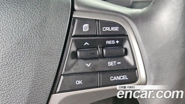 Hyundai AVANTE 2017 — photo 23