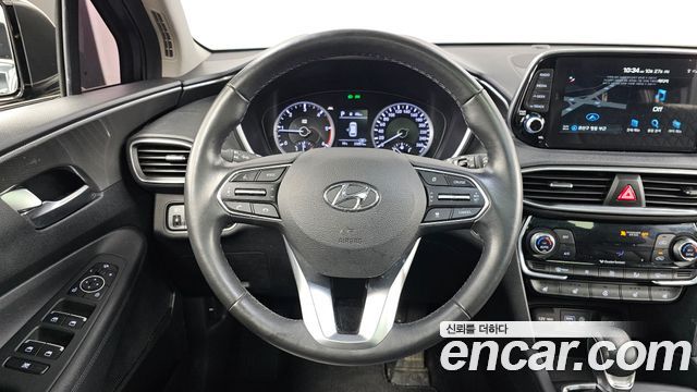 Hyundai Santafe 2019 — photo 13