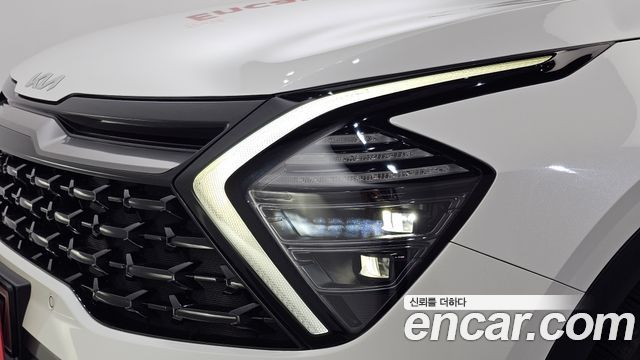 Kia Sportage 2022 — photo 8