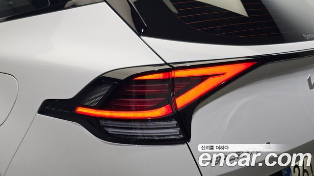 Kia Sportage 2022 — photo 9