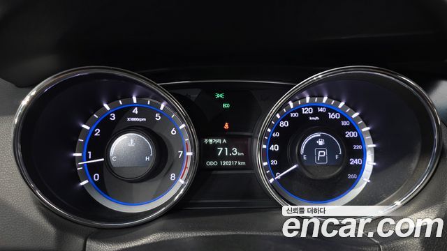 Hyundai Sonata 2014 — photo 8