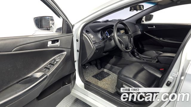 Hyundai Sonata 2014 — photo 10