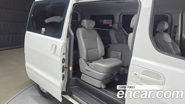 Hyundai Starex 2014 — photo 12