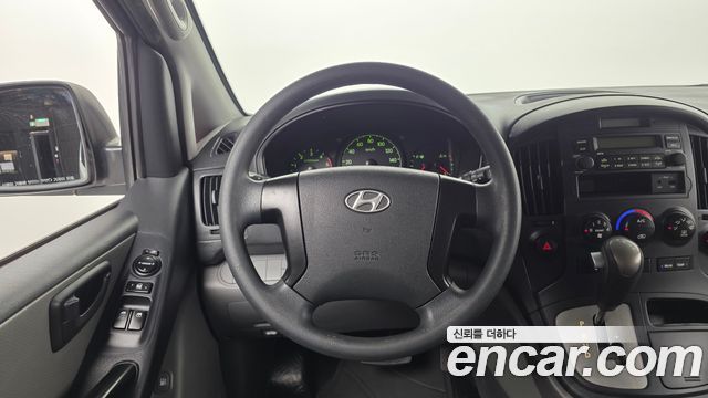Hyundai Starex 2014 — photo 13