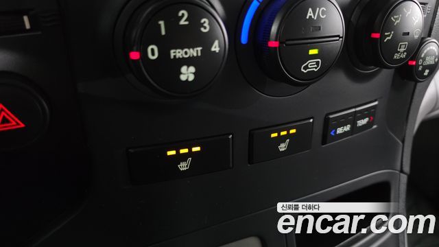 Hyundai Starex 2014 — photo 15