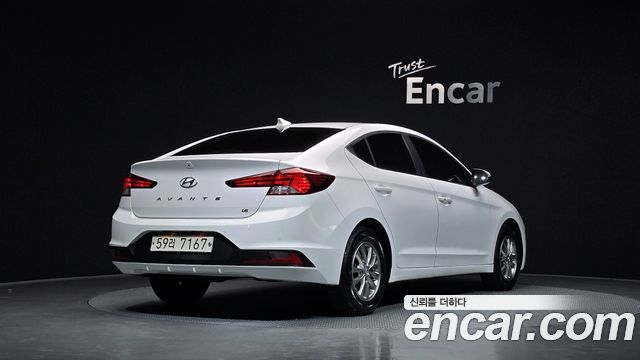 Hyundai AVANTE 2019 — photo 2