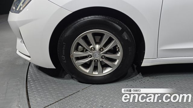 Hyundai AVANTE 2019 — photo 5