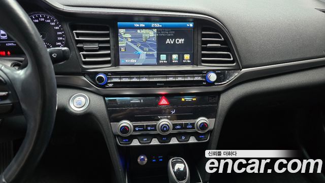 Hyundai AVANTE 2019 — photo 20
